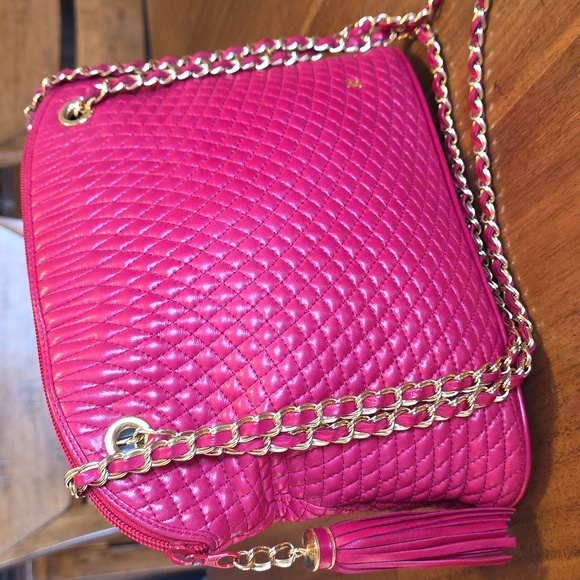 Bally Vintage Fuschia Lambskin Quilted Shoulder Bag with Gold Chain Vintage - Picture 16 of 16